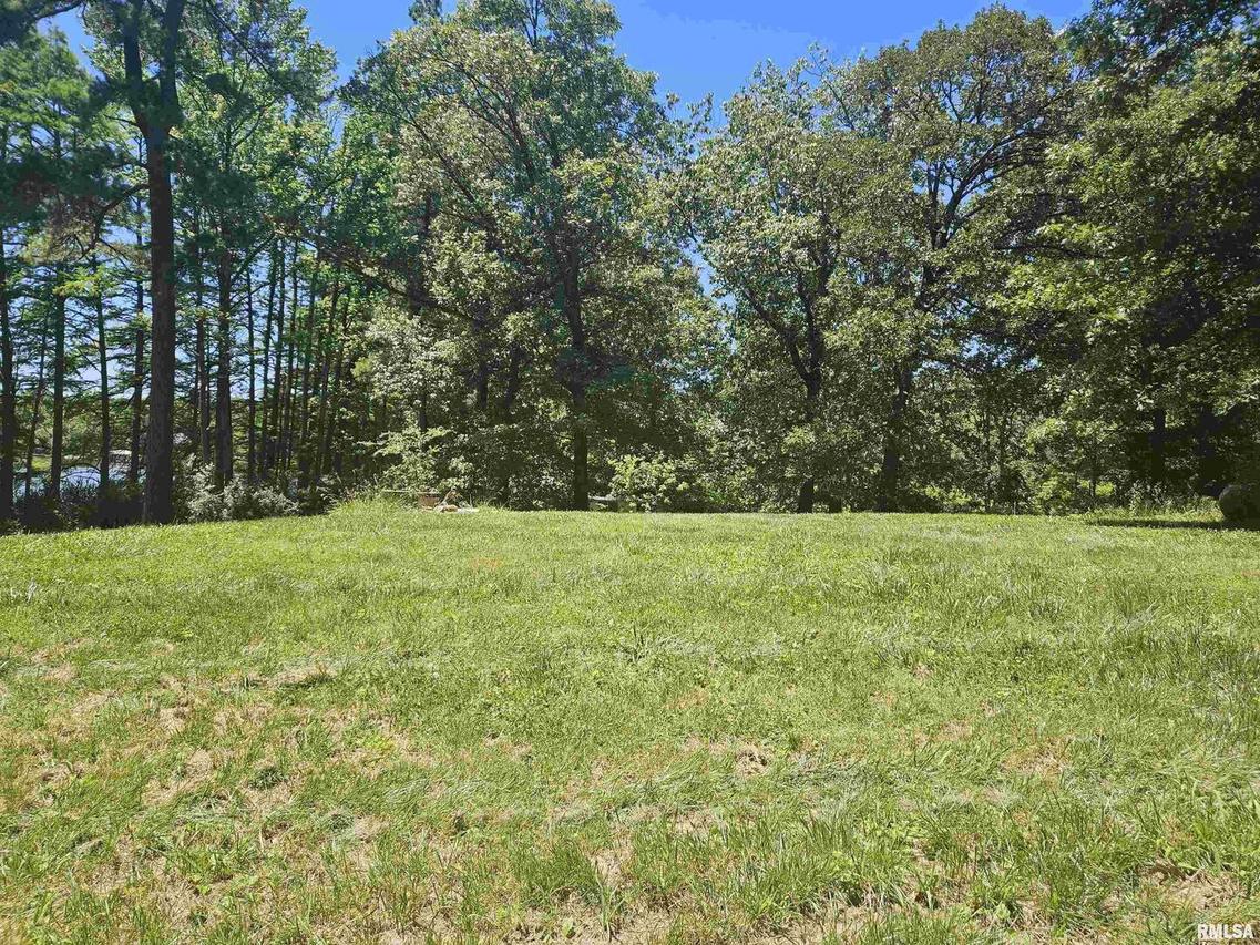 13815 Robin Rd., Benton, IL 62812