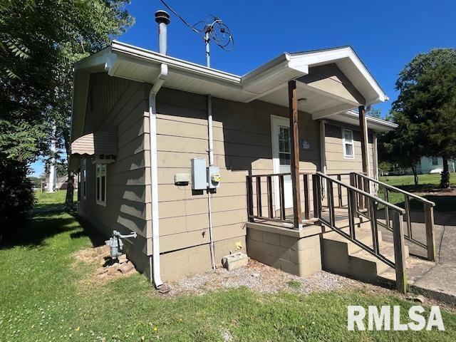 1501 Follis Ave., Johnston City, IL 62951