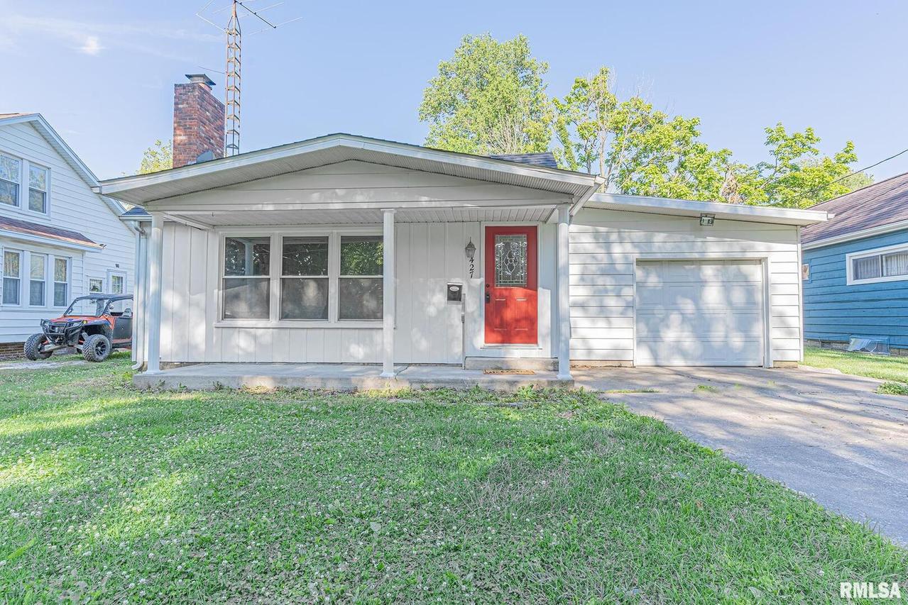 427 N High St., Centralia, IL 62801