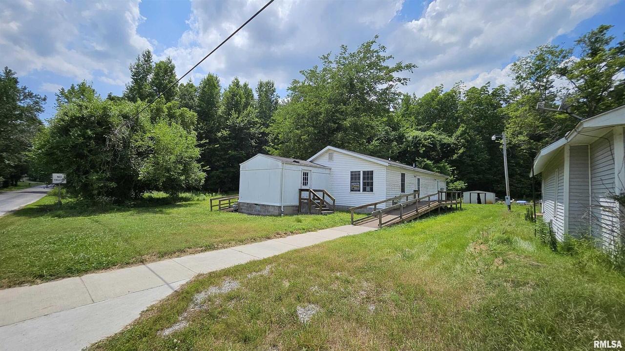 31993 Old Elco Rd., Elco, IL 62988
