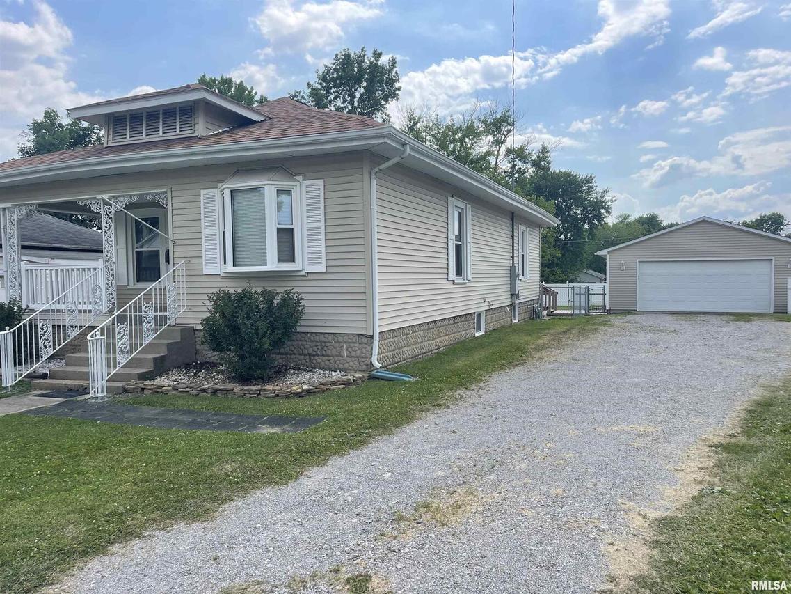 1310 N Glendale St., Marion, IL 62959