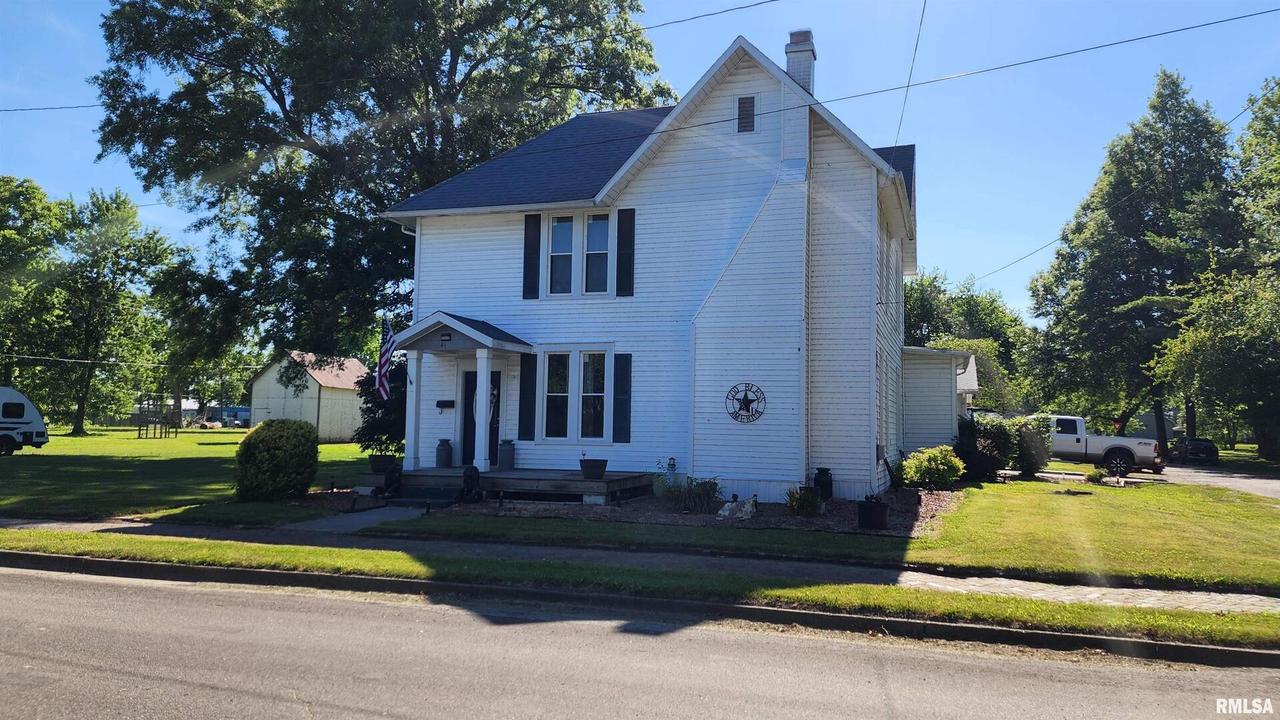 412 N 2nd St., Altamont, IL 62411