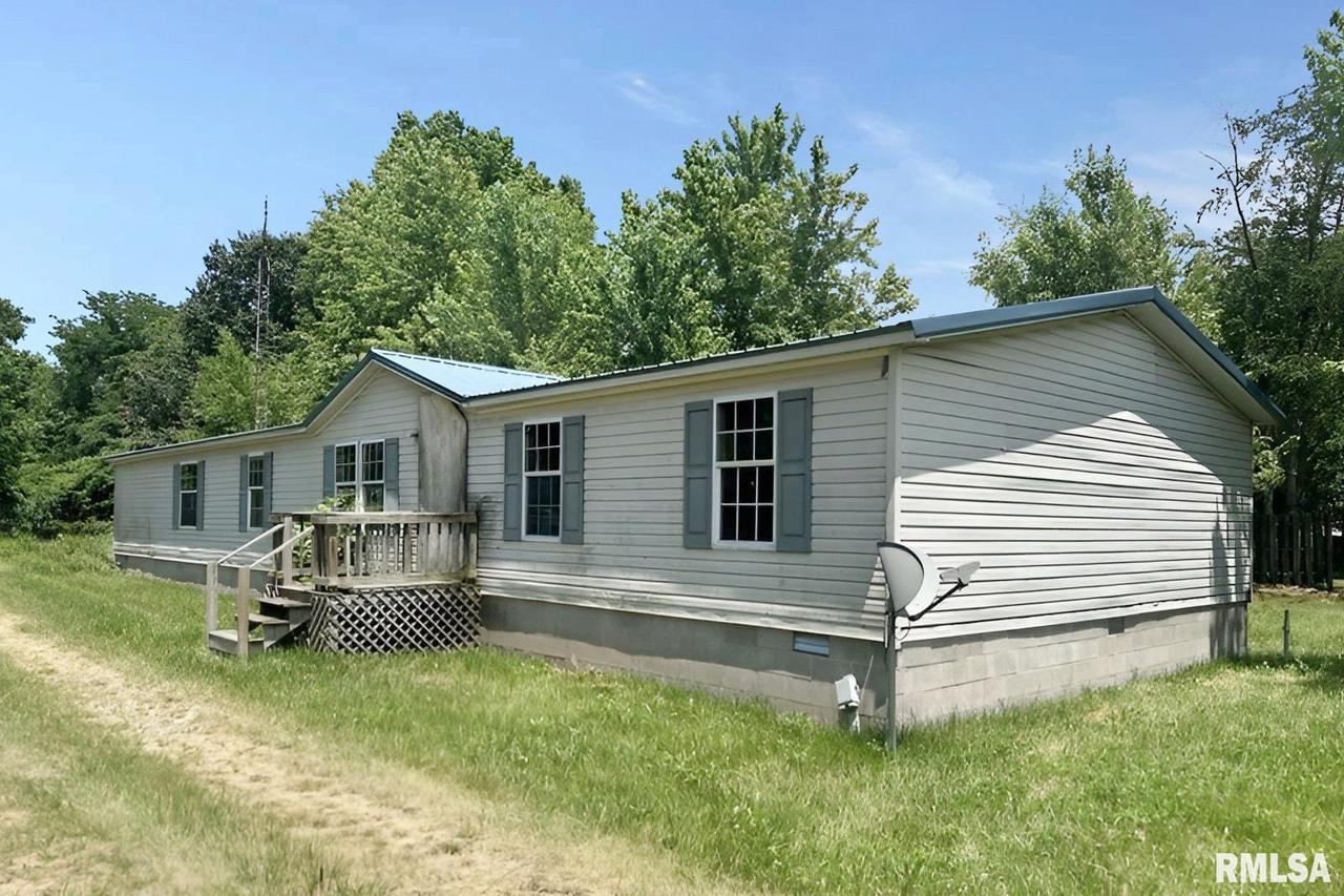 13686 E Bakersville Rd., Mt Vernon, IL 62864