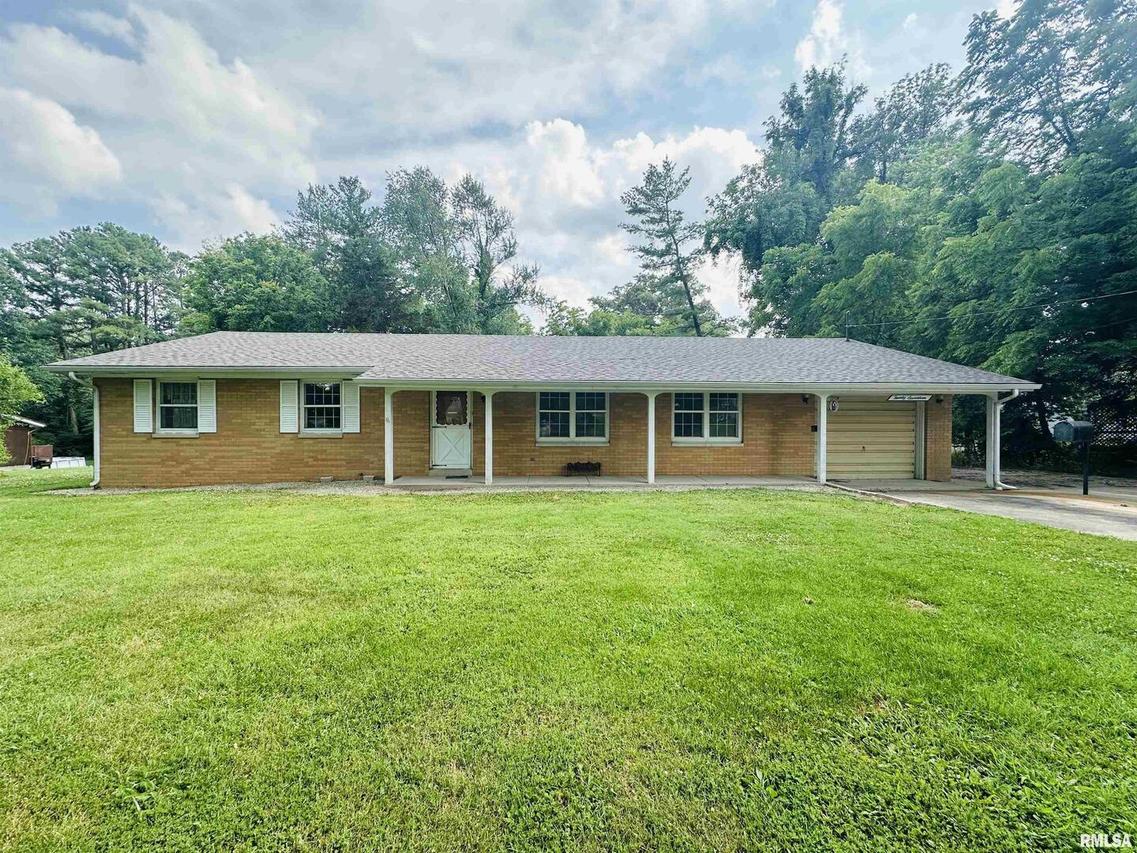 2017 State St., Eldorado, IL