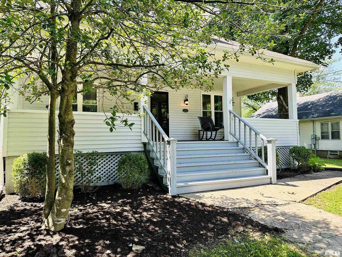 307 E Vienna St., Anna, IL 62906