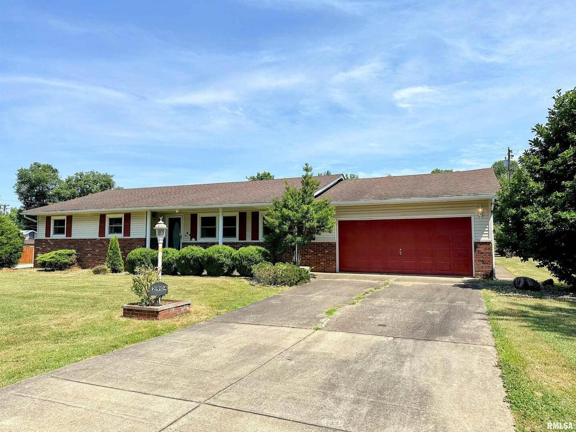 2904 Edgewood Park, Marion, IL 62959