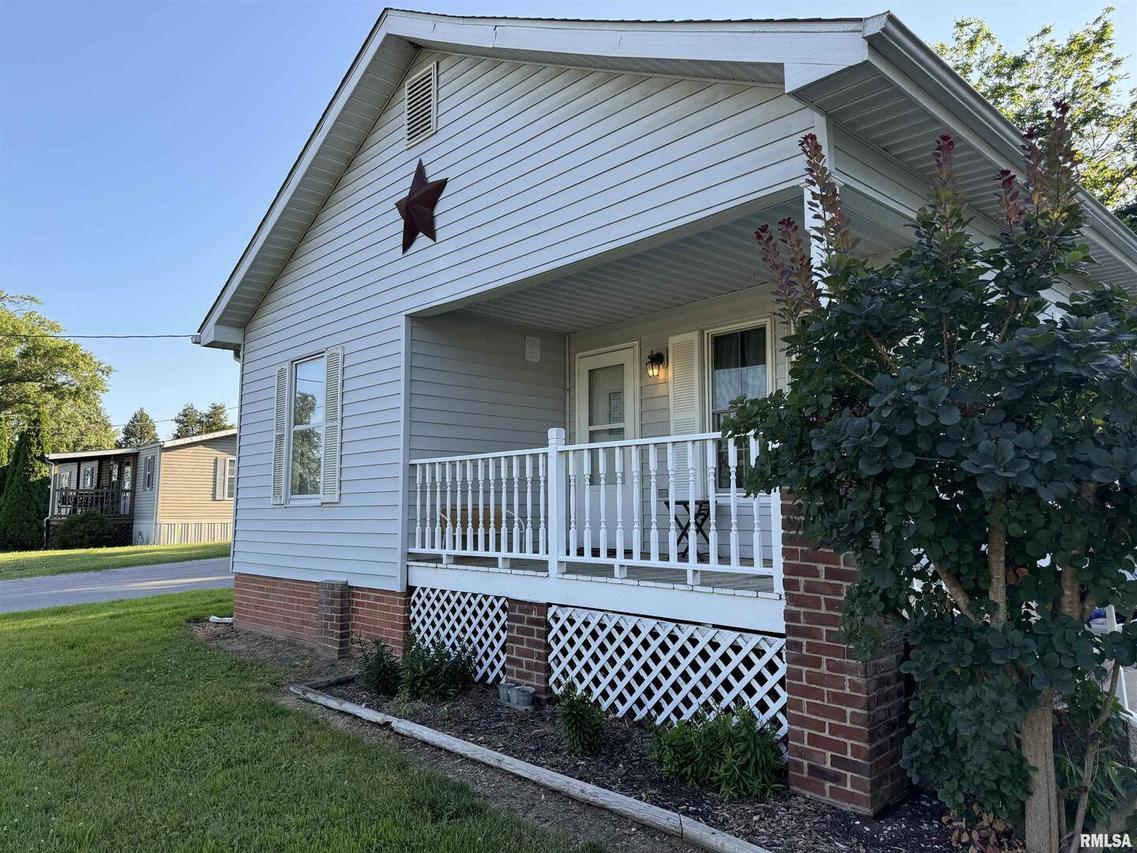 12451 Saraville Rd., Marion, IL 62959