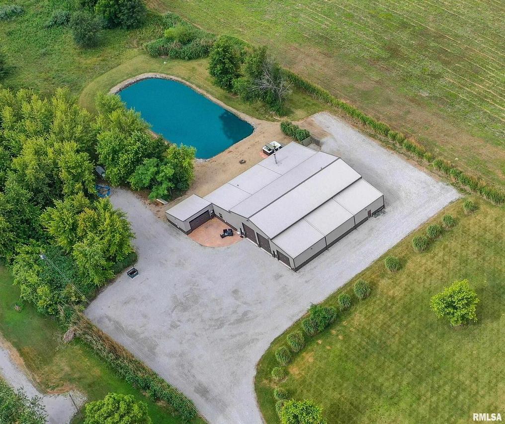 2047 Mills Cart Rd., Salem, IL 62881