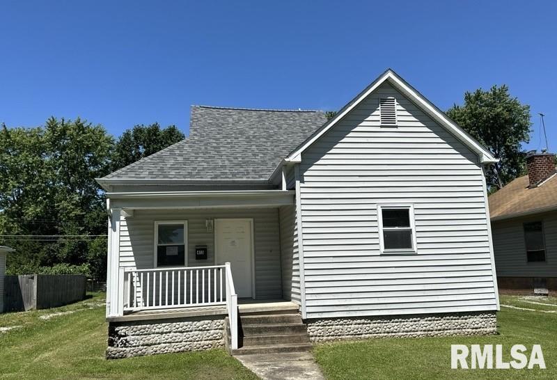 413 N 11th St., Herrin, IL 62948