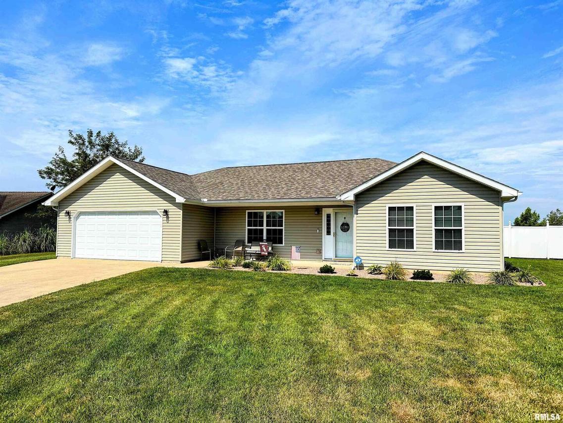 11265 Nora Ln., Carterville, IL 62918