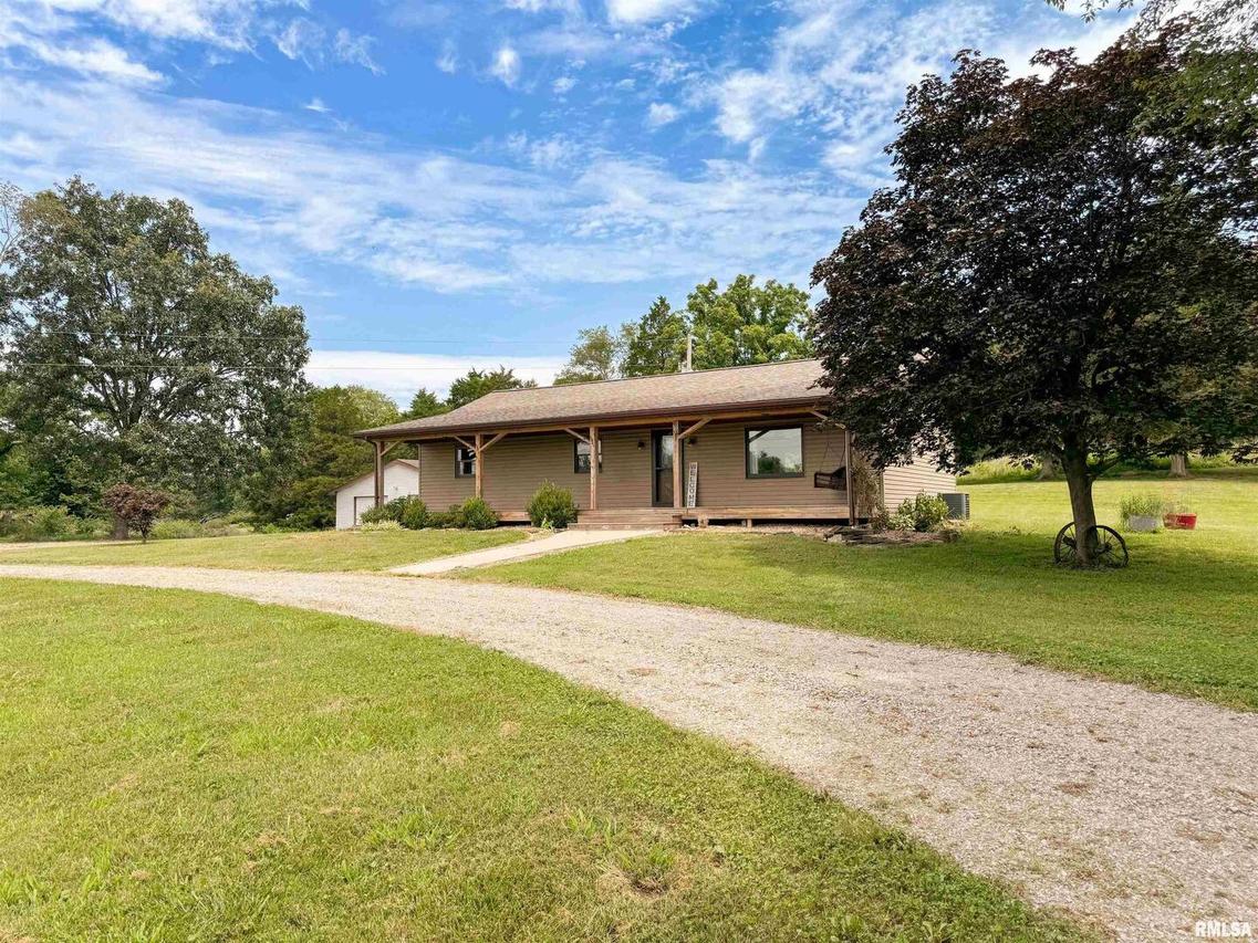 11835 Lick Creek Rd., Buncombe, IL 62912