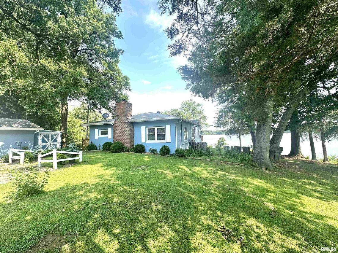 927 Chipwood Ln., Centralia, IL 62801