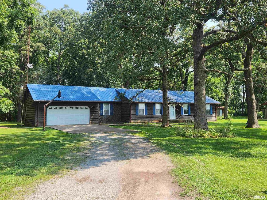 3612 Norwood Ln., Tamaroa, IL 62888