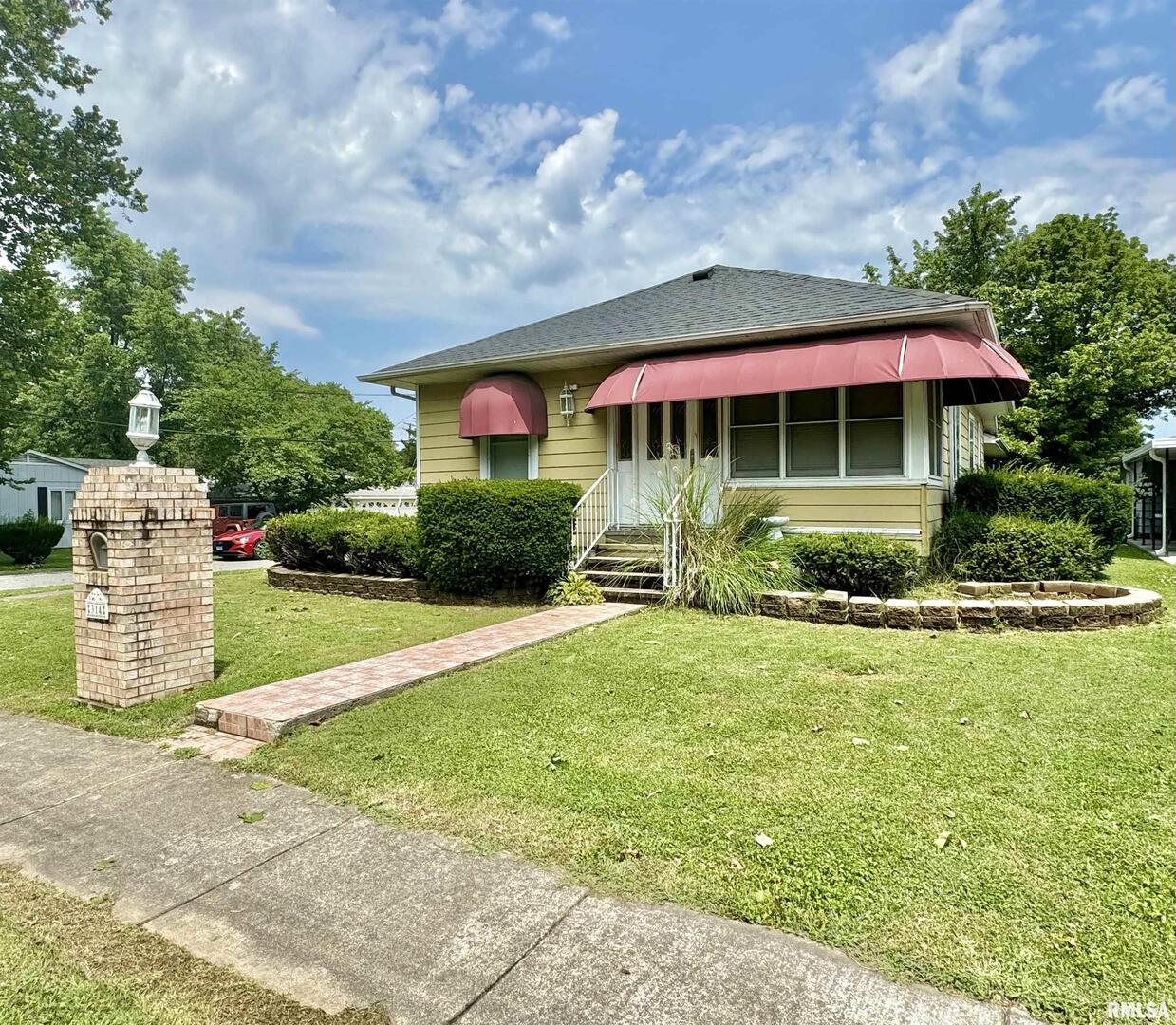 314 N Commercial St., Benton, IL 62812