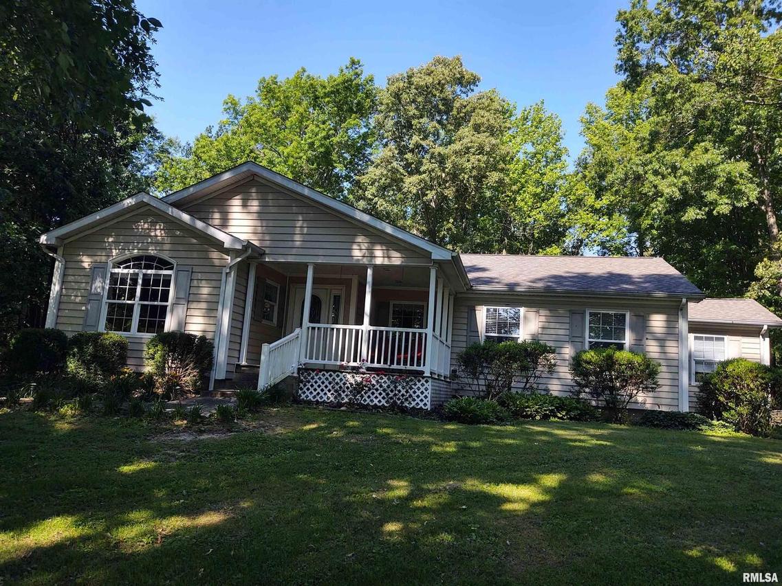 883 Highway 45 N Hwy., Vienna, IL 62995