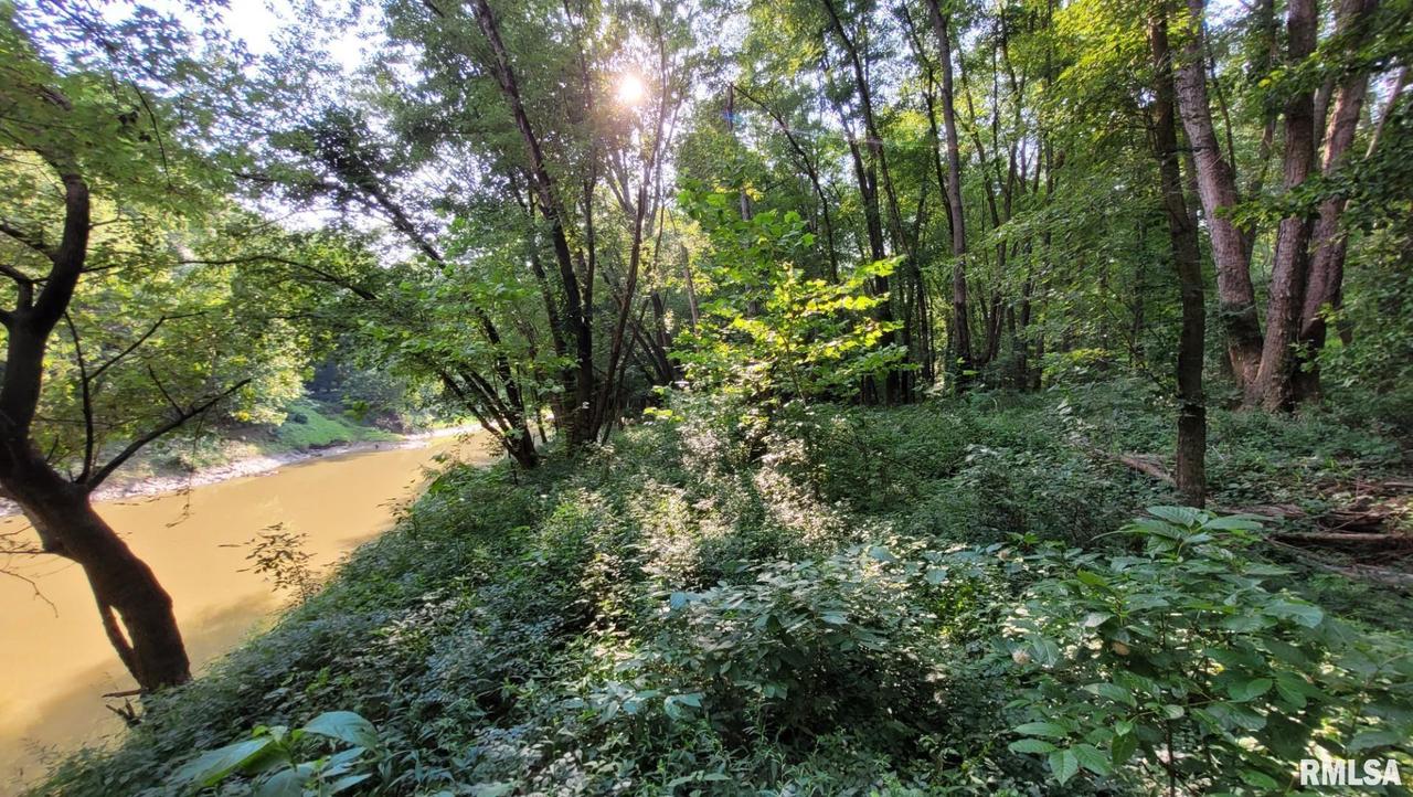 2780 Dog Walk Rd., Equality, IL 62934