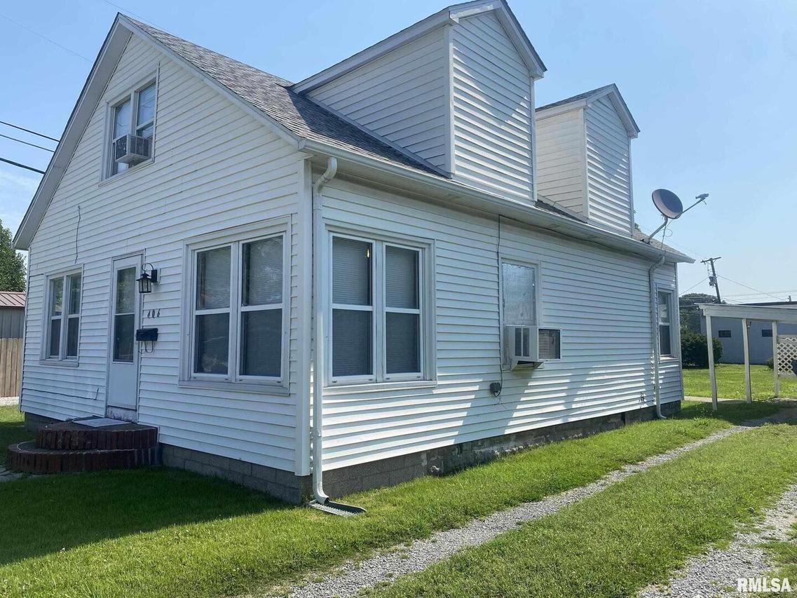 406 S Douglas St., West Frankfort, IL