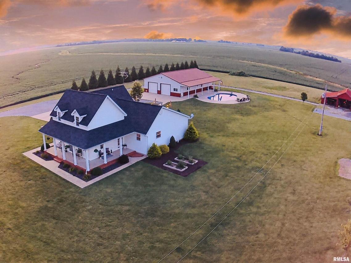 23579 Chestnut Rd., Richview, IL 62877