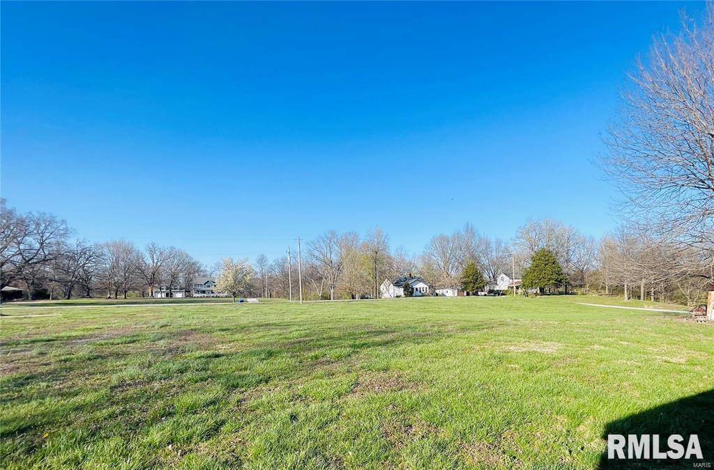 35 N Mulberry St., Oakdale, IL 62268