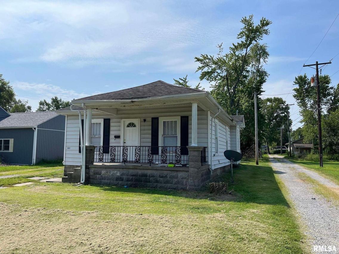 601 E Meridian St., Marion, IL 62959