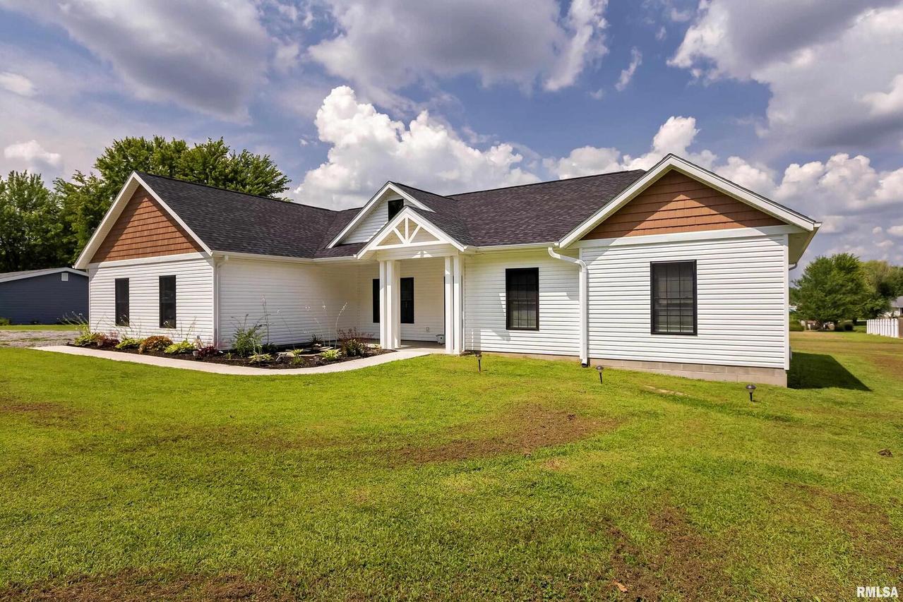 1271 Saint Vincent Rd., Marion, IL 62959