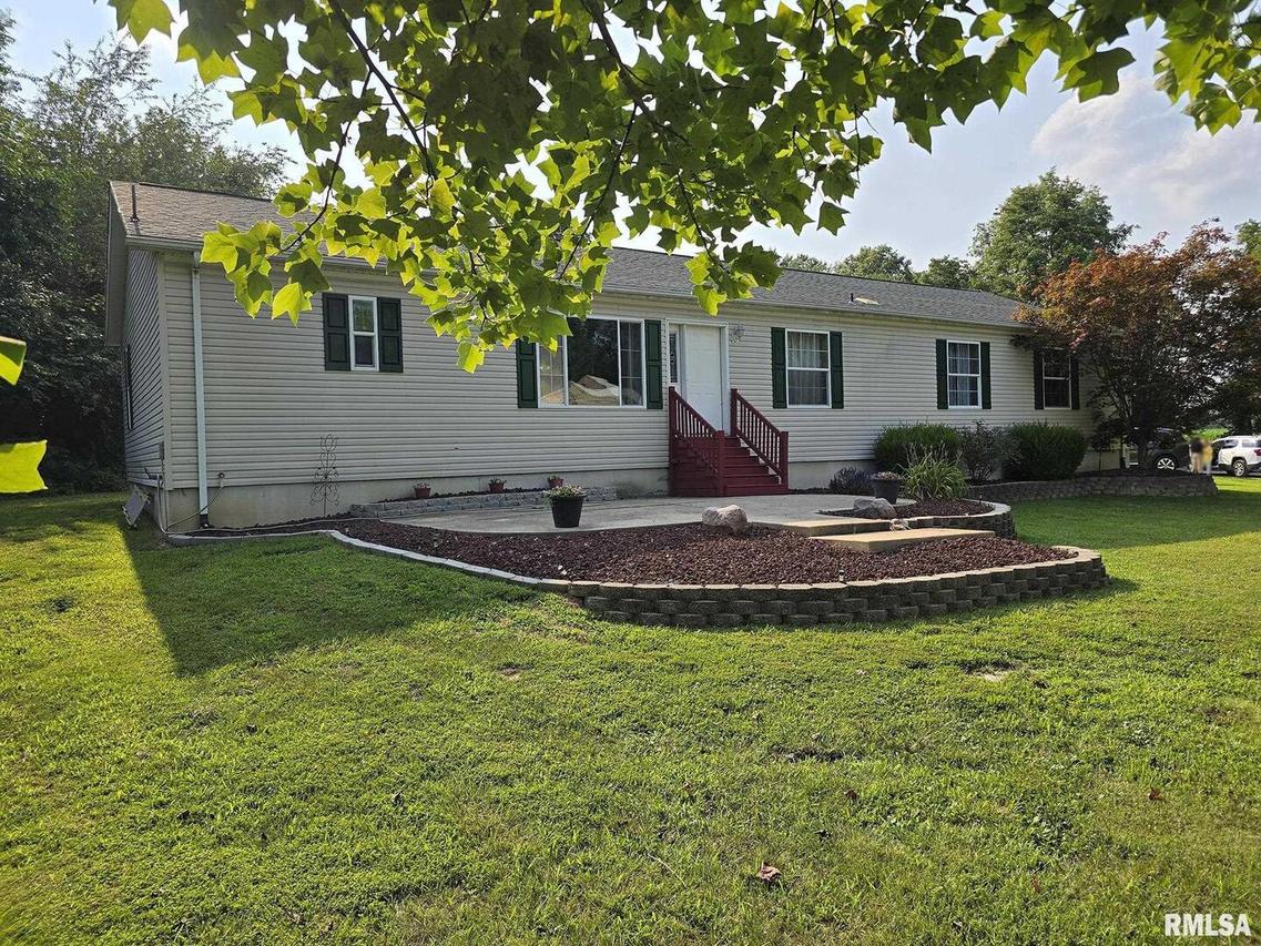 23941 N Carpenter Ln., Centralia, IL 62801