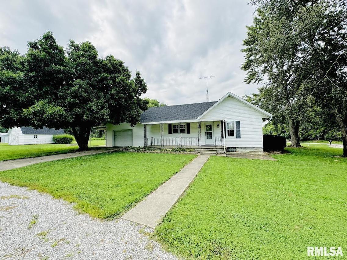 802 Race Track Rd., Centralia, IL 62801