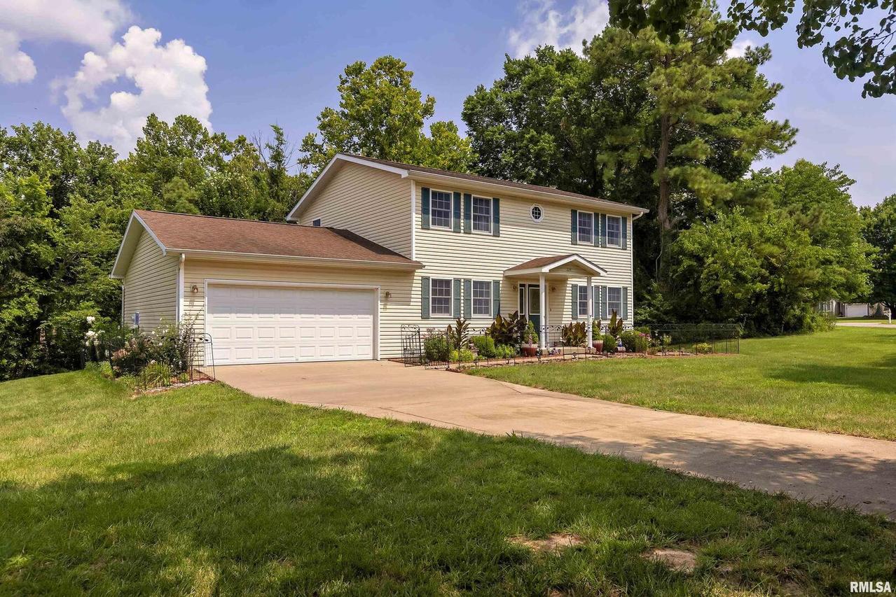 224 Cashen Dr., Makanda, IL 62958