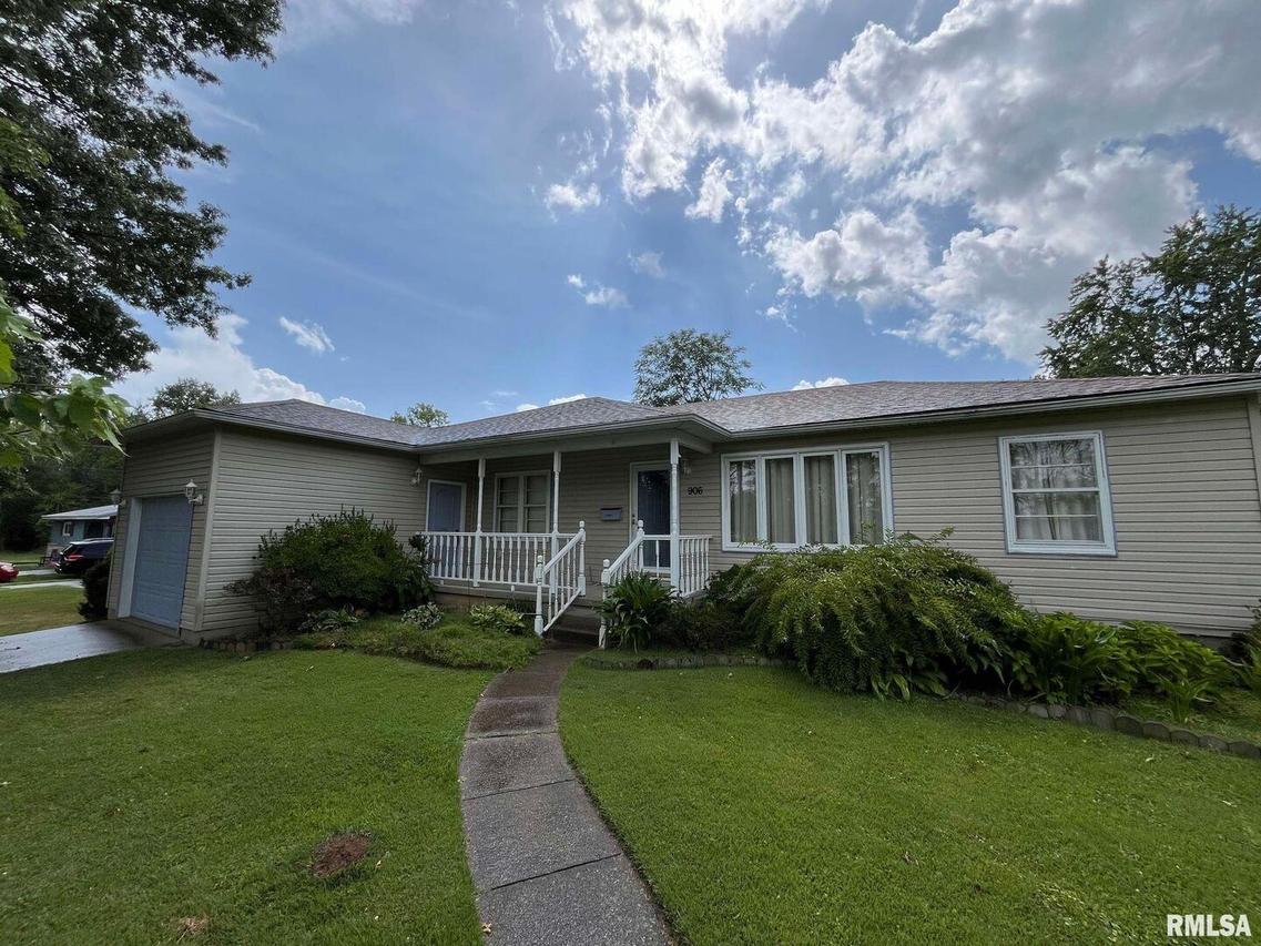 906 Park Dr., Marion, IL 62959