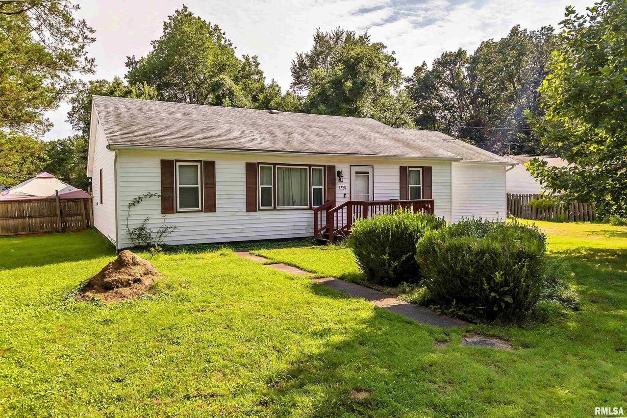 1301 W North St., Carbondale, IL 62901