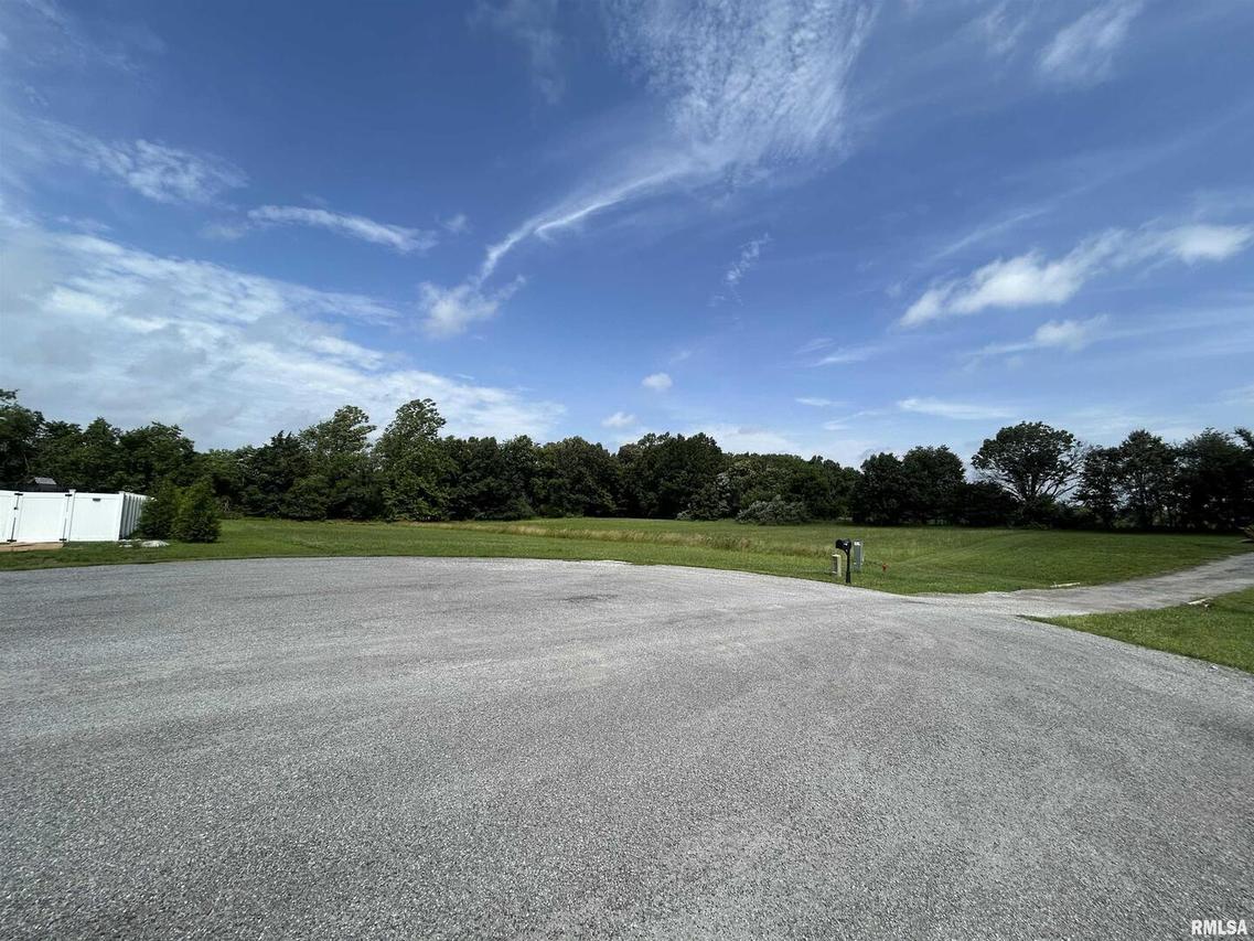 6617 Flyway Cir., Carbondale, IL 62902