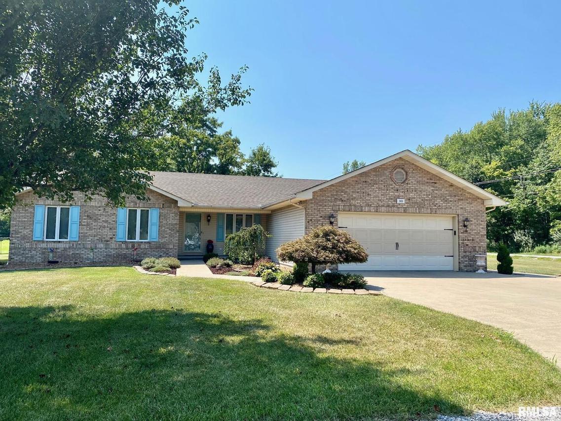 909 N Emma St., West Frankfort, IL 62896