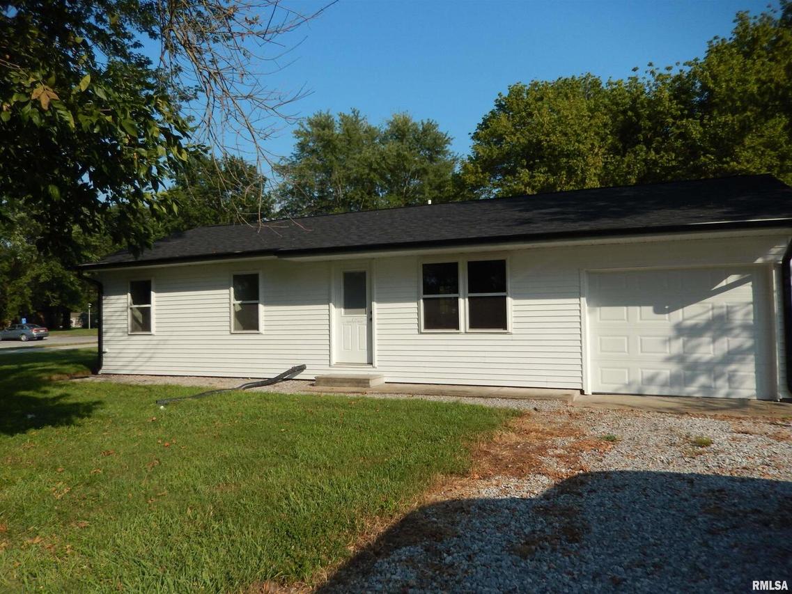 125 Jacob St., Wolf Lake, IL 62998