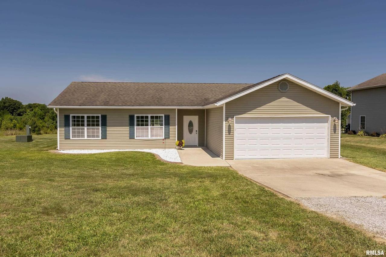 187 Lavern Rd., Desoto, IL 62924