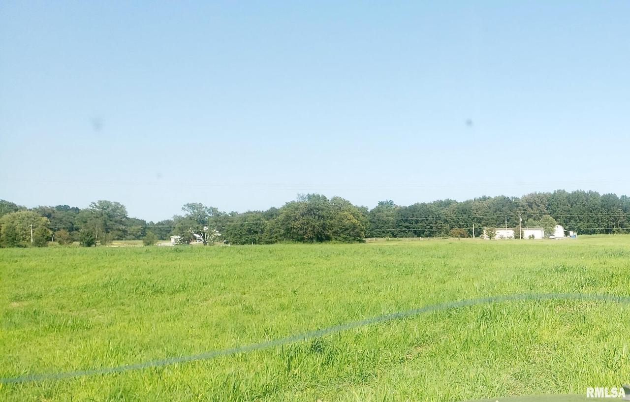 11339 Plumville Rd., Marion, IL 62959