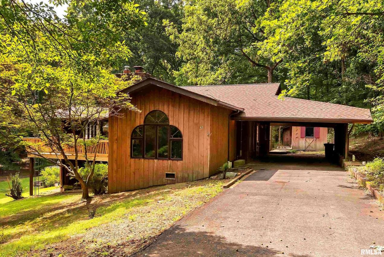 42 Starlight Ln., Carbondale, IL 62901