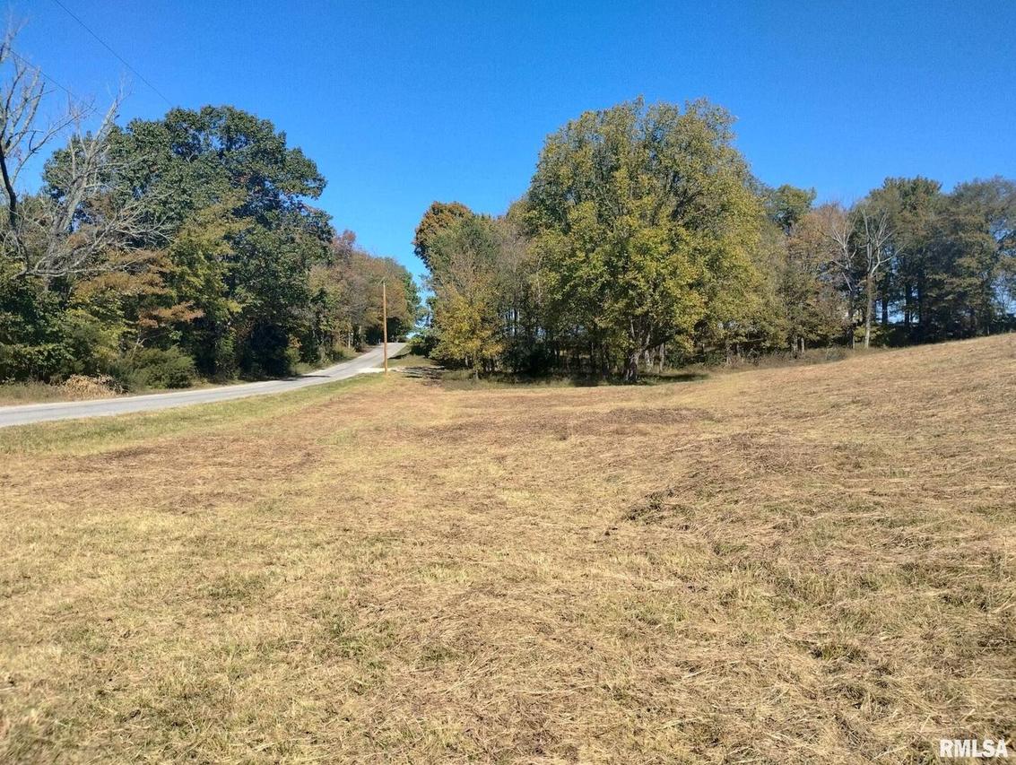 000 Casper Church Rd., Cobden, IL 62920