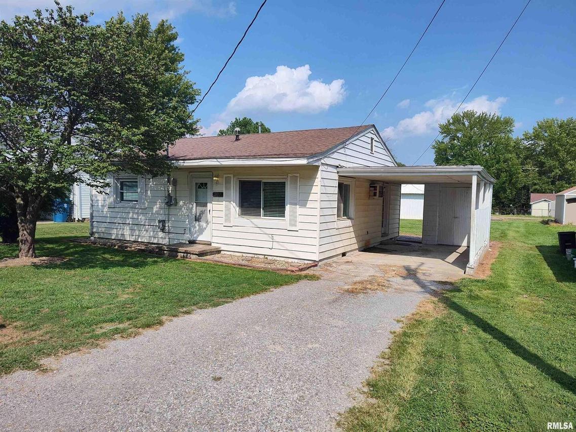 507 N Hancock St., Mcleansboro, IL 62859