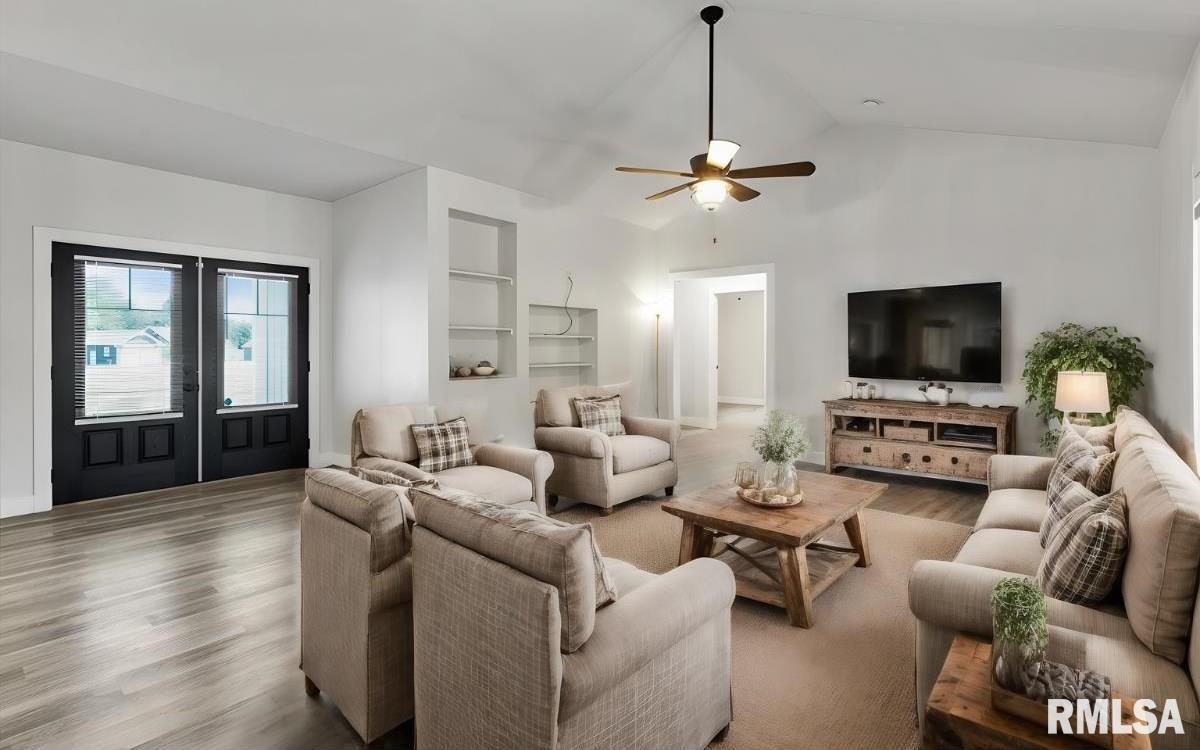 825 Forever Ln., Carbondale, IL 62901