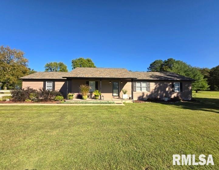 15676 E Blackward Ln., Mt Vernon, IL 62864