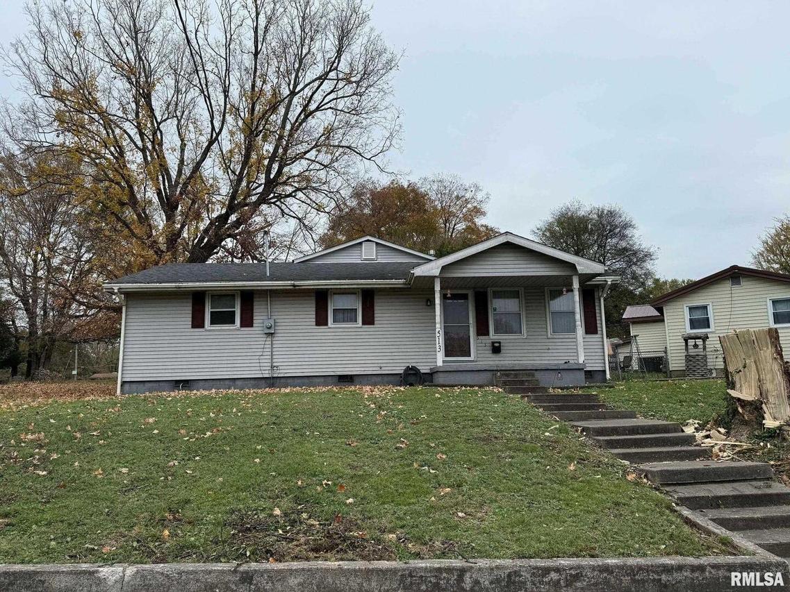 513 W 4th St., Metropolis, IL 62960