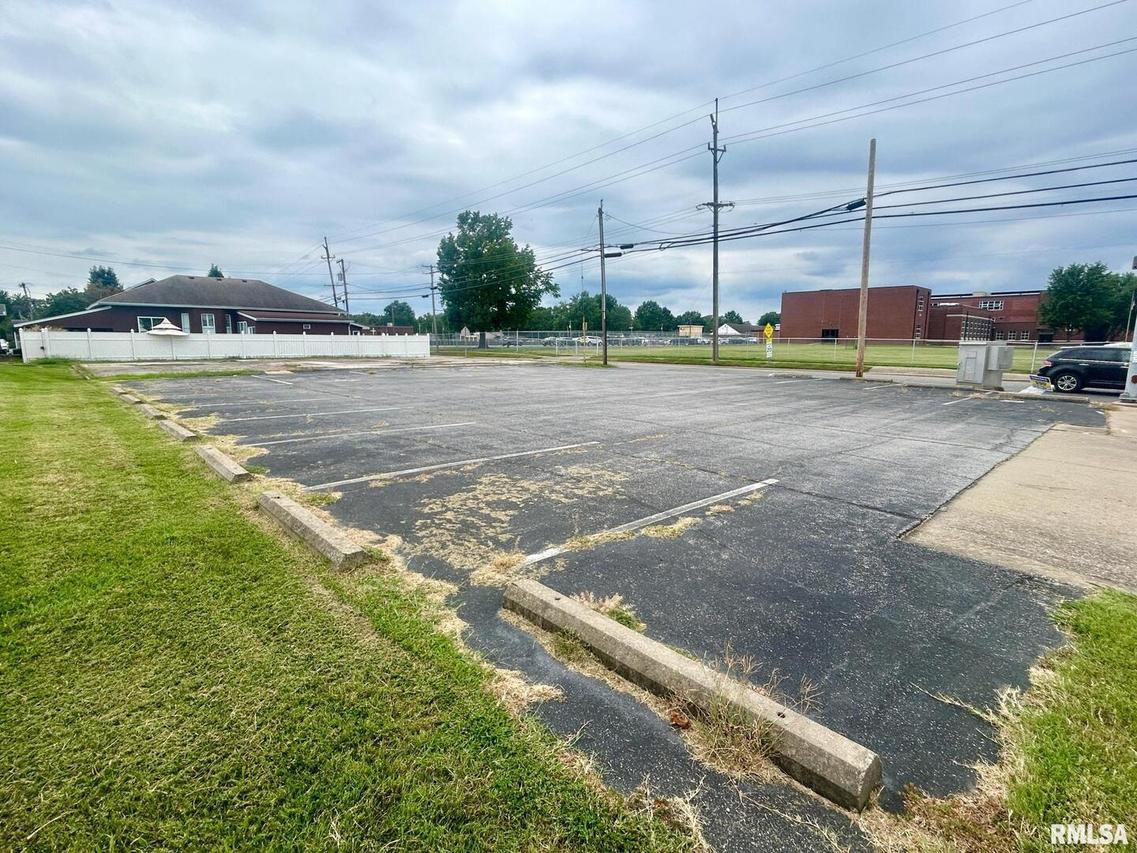 1415 W Main St., Marion, IL 62959