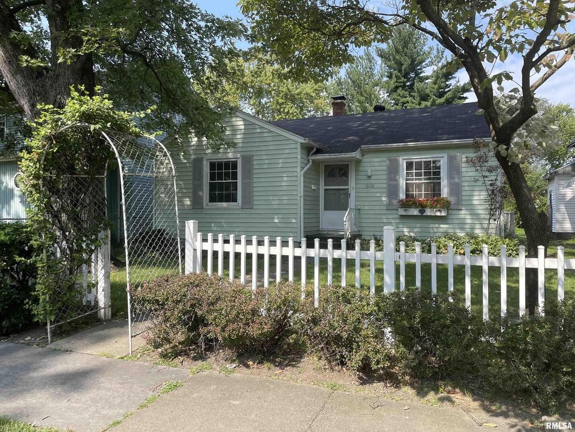 618 S Elm St., Centralia, IL 62801