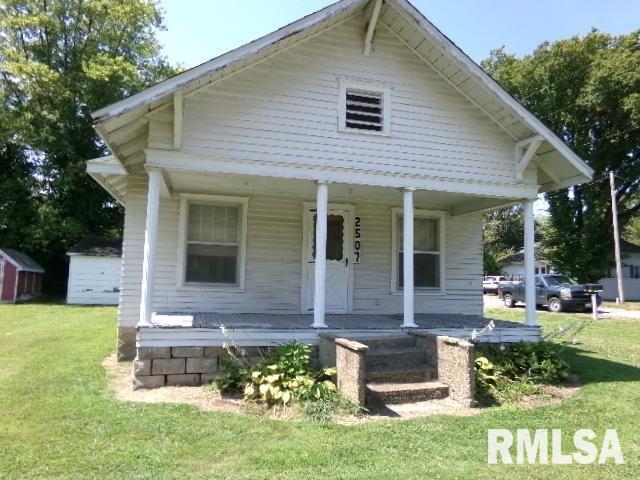 2507 Illinois Ave., Eldorado, IL 62930