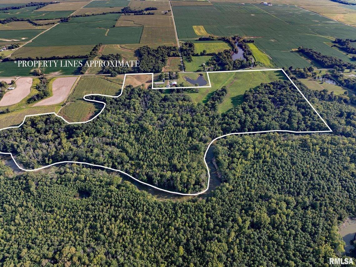 000 Heather Ln., Clay City, IL 62824