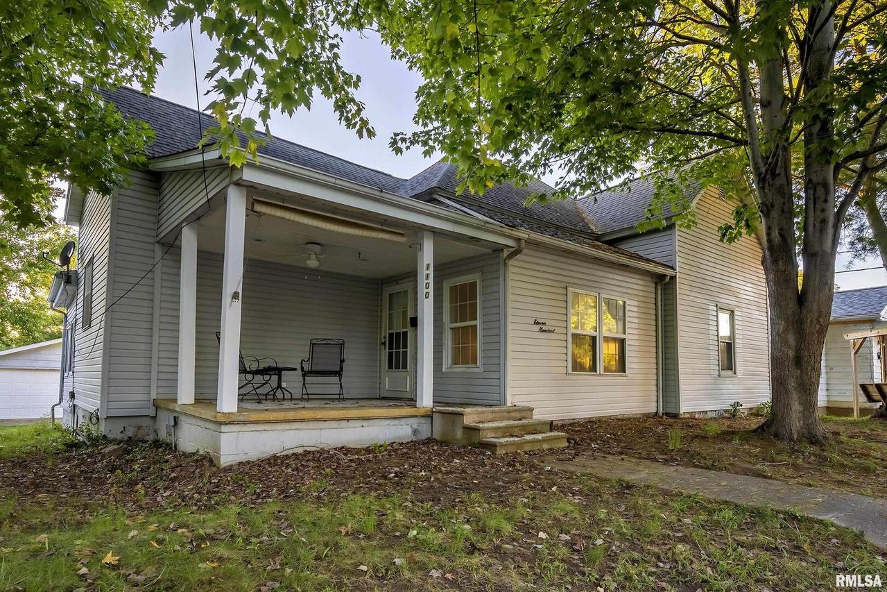 1100 N Jefferson St., Johnston City, IL 62951