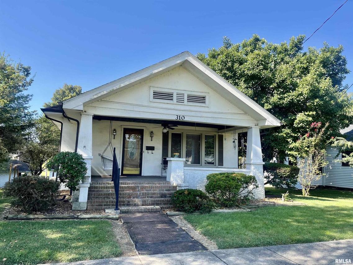 310 E 4th St., Metropolis, IL 62960