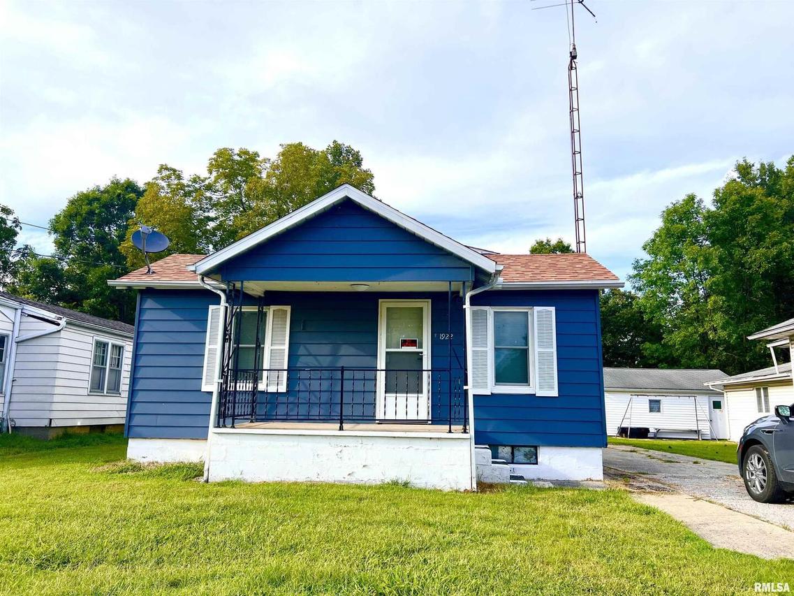 1922 Illinois Ave., Murphysboro, IL 62966