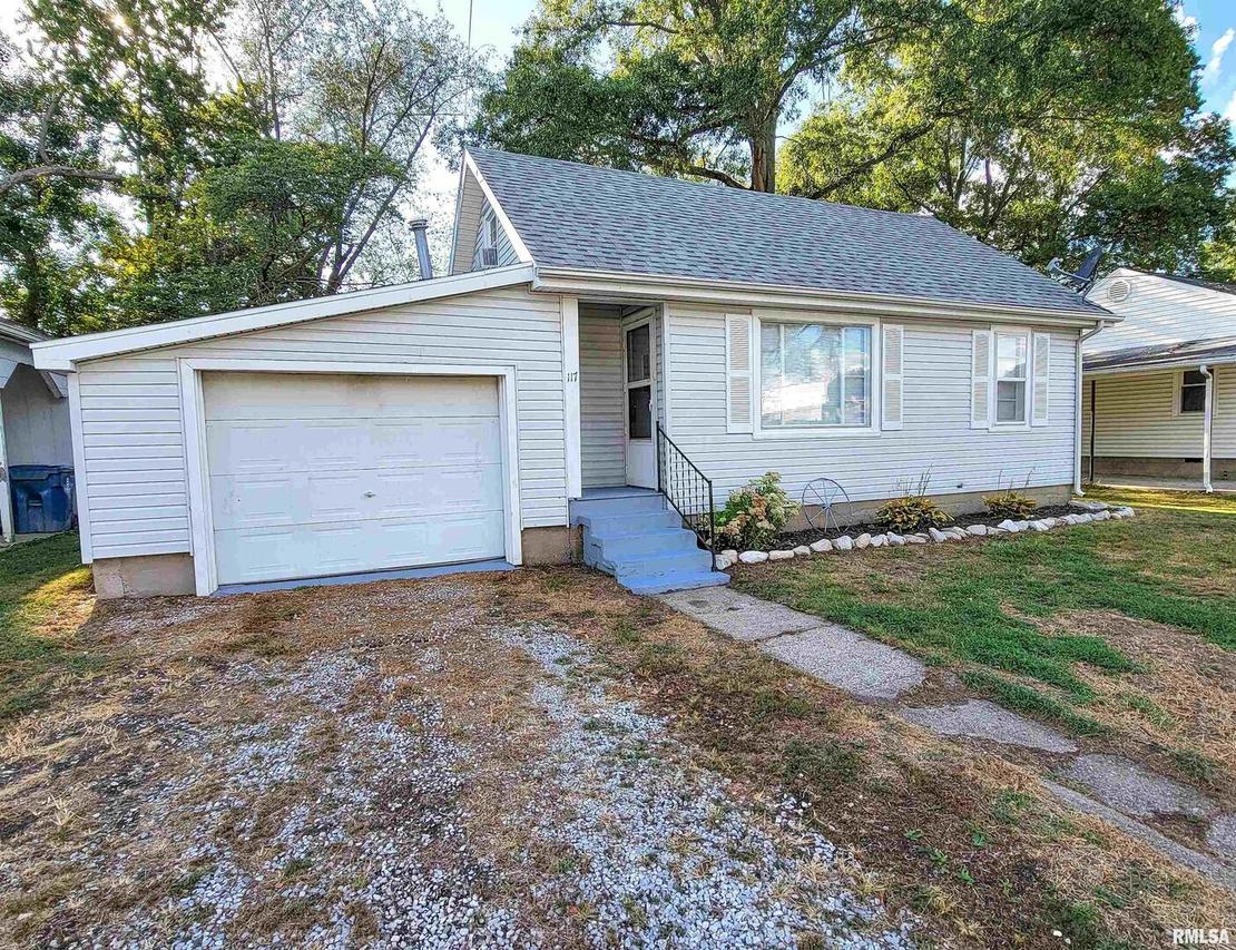 117 S Jasper St., Olney, IL 62450