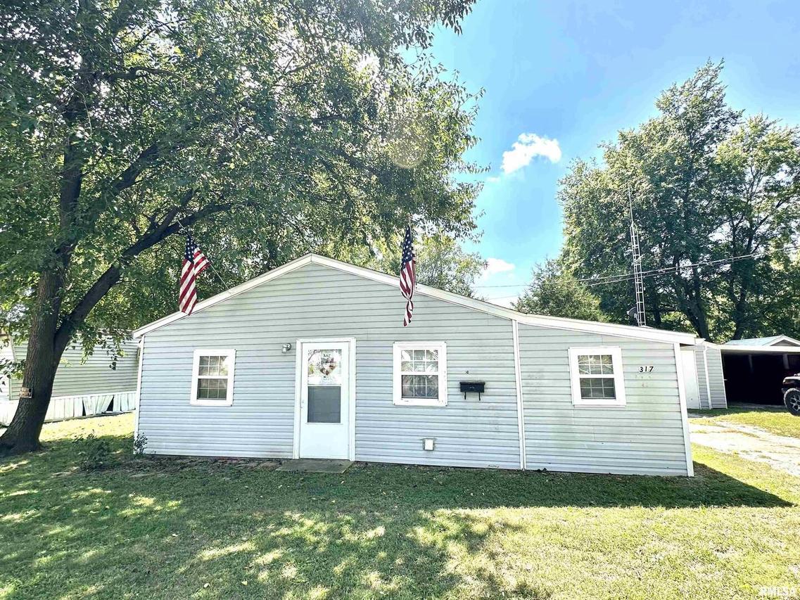 317 E Green St., Centralia, IL 62801